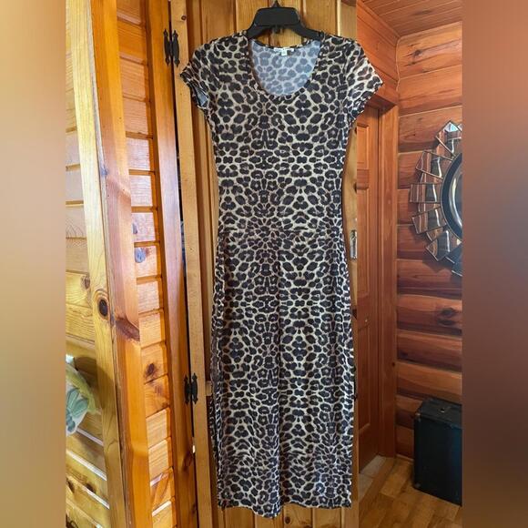 Black Tan Scoop Neck Ruched Midi Dress - Picture 1 of 5